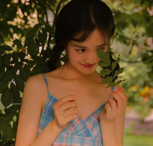 近百张超甜美真人女生头像,你身边小仙女用过没