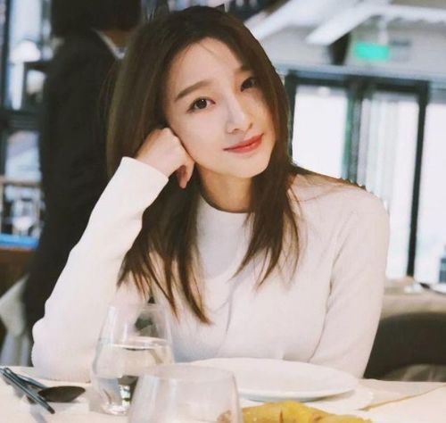 央视新一代美女主持,颜值秒杀董卿,仅26岁成最美体育主播