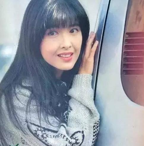 玉女杨采妮金城武和吴奇隆为她反目,她却偏爱渣男
