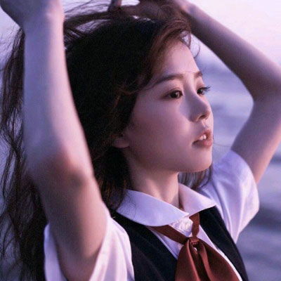 网图女生头像霸气高冷女汉子输给了装逼的萌妹子