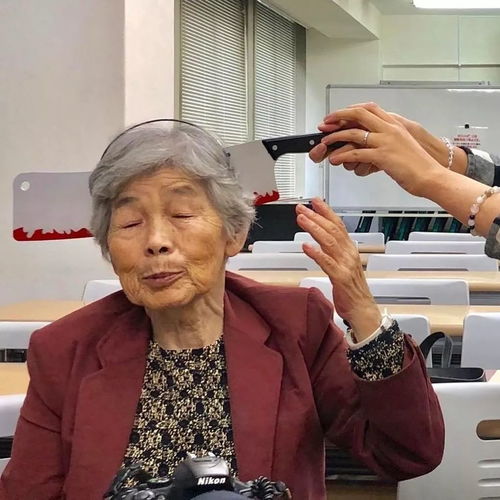 90岁外表16岁的心,老奶奶没时间解释了快上车