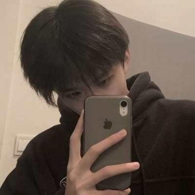 伤感男生头像帅气颓废最痛的不是离别而是回忆