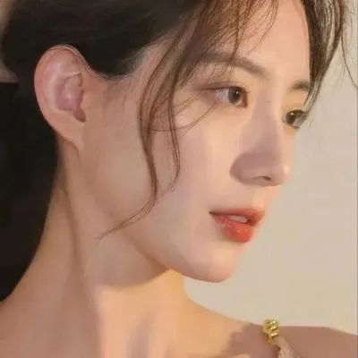 免费高清女生头像可爱真人qq微信女头,将私有浪漫公之于众
