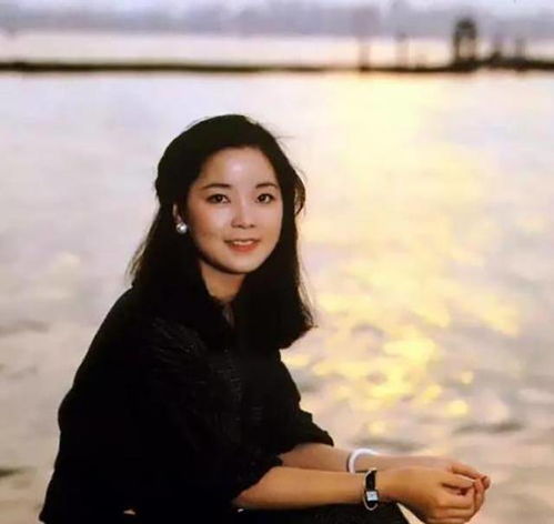 毕业于黄埔军校,他却一生无为,生下一女儿成歌星,如今家喻户晓
