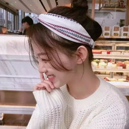 女生头像情侣头像蜡笔小新壁纸