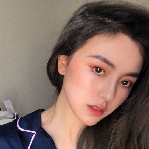 成熟气质真人女生头像自取