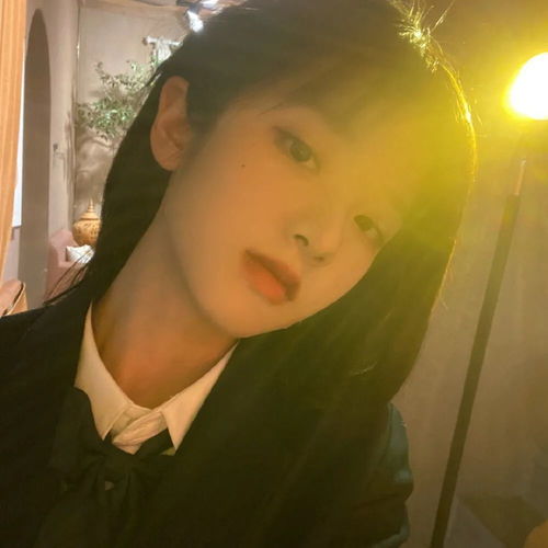 爱辽绝美女生头像拿去吧你