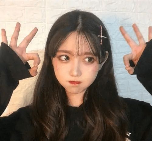 女生对你有兴趣时,会有哪些表现