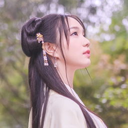 还懵懂的花儿和少年,眉梢眼角带电近情情怯