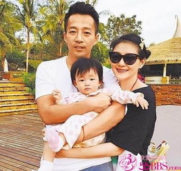 汪小菲一家近照曝光大s扎小辫儿犹如少女