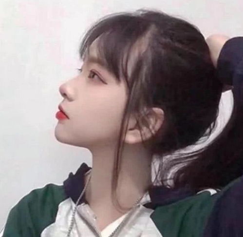 男生完成三件事,会成为女生关注的对象,三条全中就是班草
