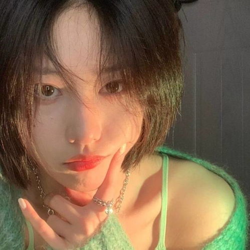 真人女头今天你努力了吗