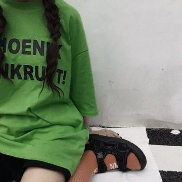 原谅绿头像女生半身部位社会真人高清全部绿头像,女生头像图片