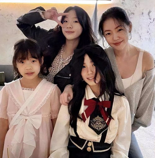 13岁的照片女头像许韶恩