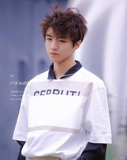 王俊凯喜欢了她五年,baby夸她神仙颜值,她长得是有多美