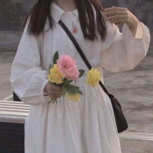 微丧不露脸真人女生头像没那么难过,只是你离开后有些不习惯