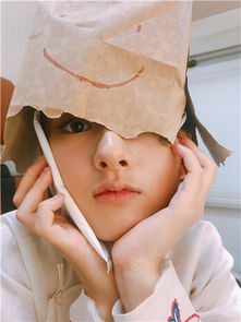 宋祖儿横店晒多风格自拍鬼马少女花式自黑