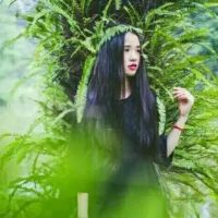 最新头像女生韩版我不想再守望你了清新忧伤的女生头像