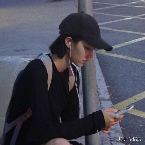 孤傲的女生侧颜头像