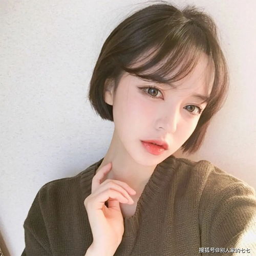 短发清纯头像女生短发女生