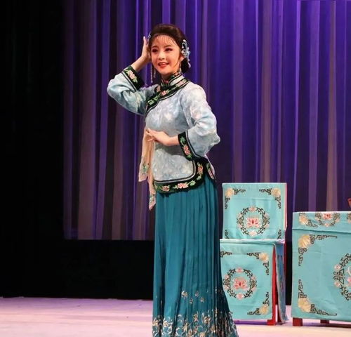 00后的头像女生汉服