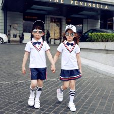 女童短裤英伦风