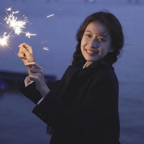 头像丨等风起等花开等我们再次相遇
