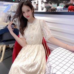 长款淑女卡通蕾丝花苞裙