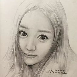 他自学素描,用心细腻爱画美女头像