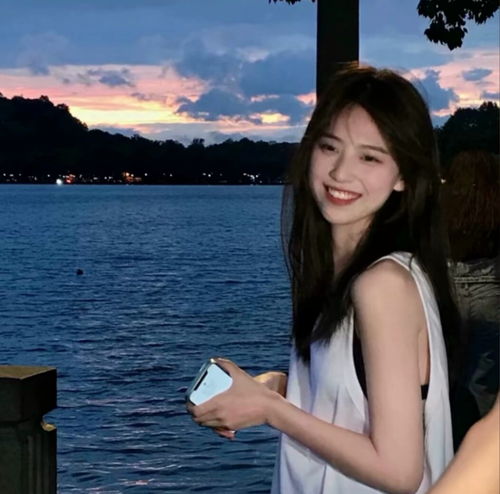 高级感温柔女生头像16