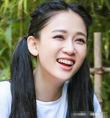 38岁的陈乔恩扎起双马尾比19岁关晓彤更少女,但都输给20岁林青霞