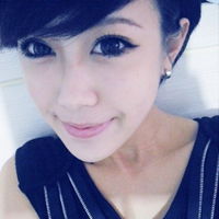 一辈子为某人留次短发的女生个性头像