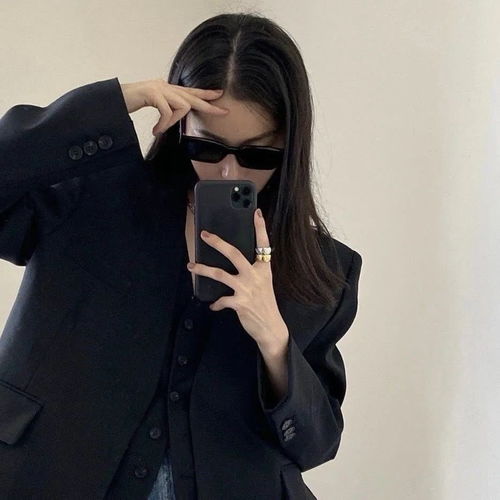 酷拽美女头像