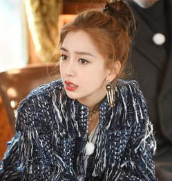 真的是太美了baby她穿白裙扎公主头仙气飘飘,以后别再留齐刘海了