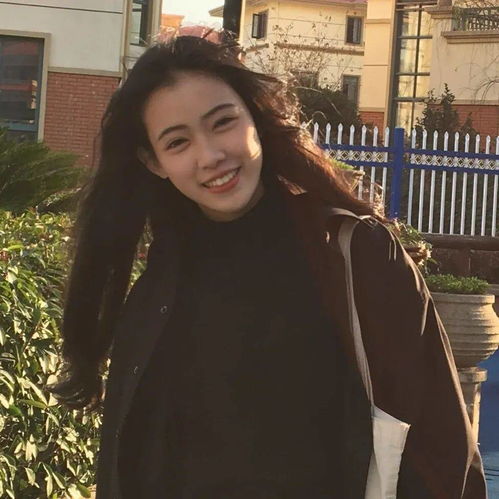 女生头像我希望生活热爱我