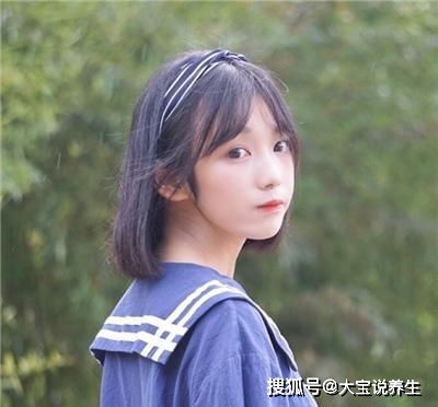 搞笑gif本来挺好看婚纱照,没想到亮点在下面