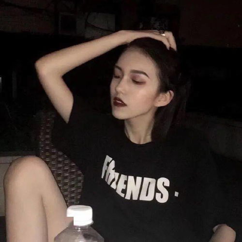 头像剪成短发,做回酷girl