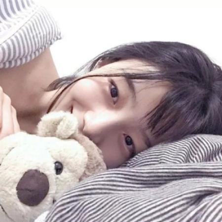女生头像小清新,长发美女走的是潮流路线