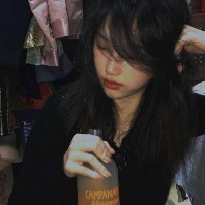 冷漠头像真人女生狠心冷漠绝情的图片