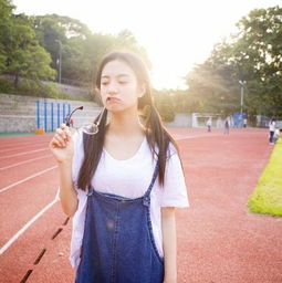 qq女生闺蜜头像3张一人一张小清新