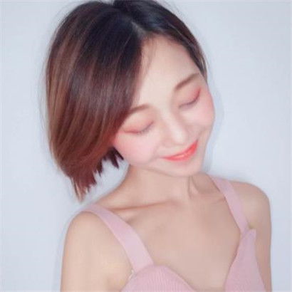 好看的短发女生头像,一生好运的打扮得很时尚的女生
