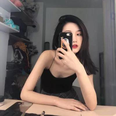 艳丽绝美的霸气头像女生超拽冷酷可爱点