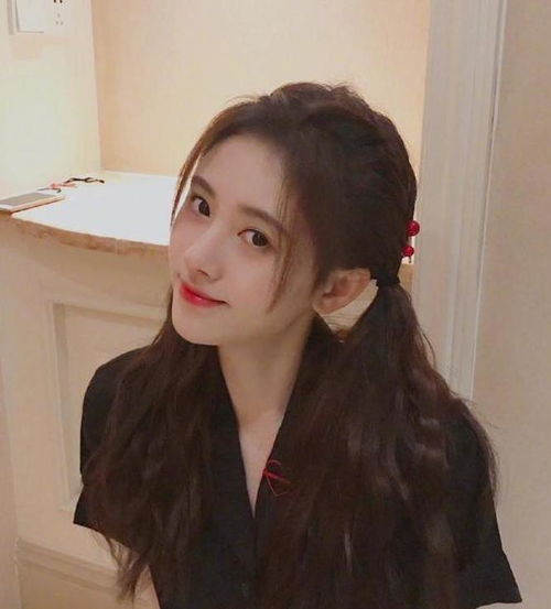 被称为四千年美女的鞠婧祎出道前的模样令人意外