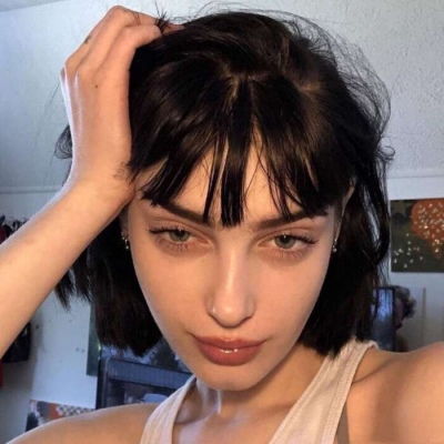 超霸气的欧美风女生qq头像对你很好很好的人还在你身边