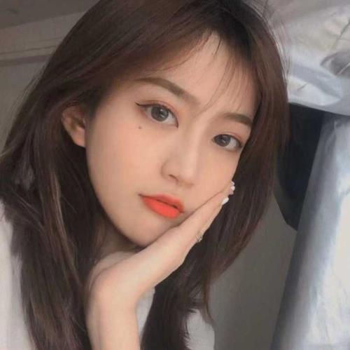 真人女生头像生活还要继续,加油吧