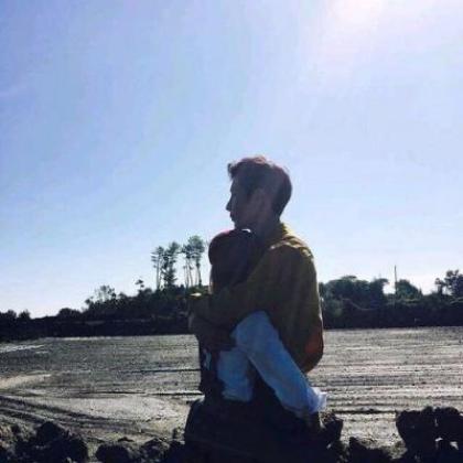 情侣头像00后学生专用一人一张,久伴我者必永驻我心
