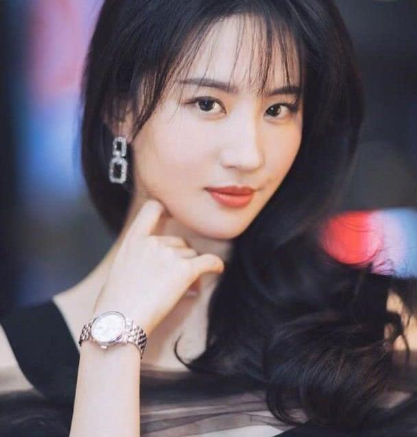 刘亦菲和李若彤的小龙女,到底谁的版本更有仙气一些呢
