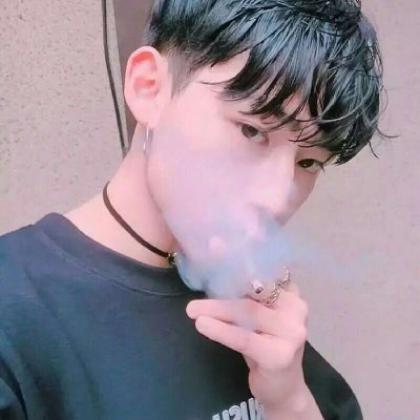 男生伤感颓废头像,你不在我身边淡出我的生活了