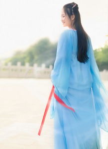 蓝色长裙古装美女,仙气飘飘