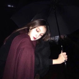 求和这张图匹配的男生头像我想当情侣头像